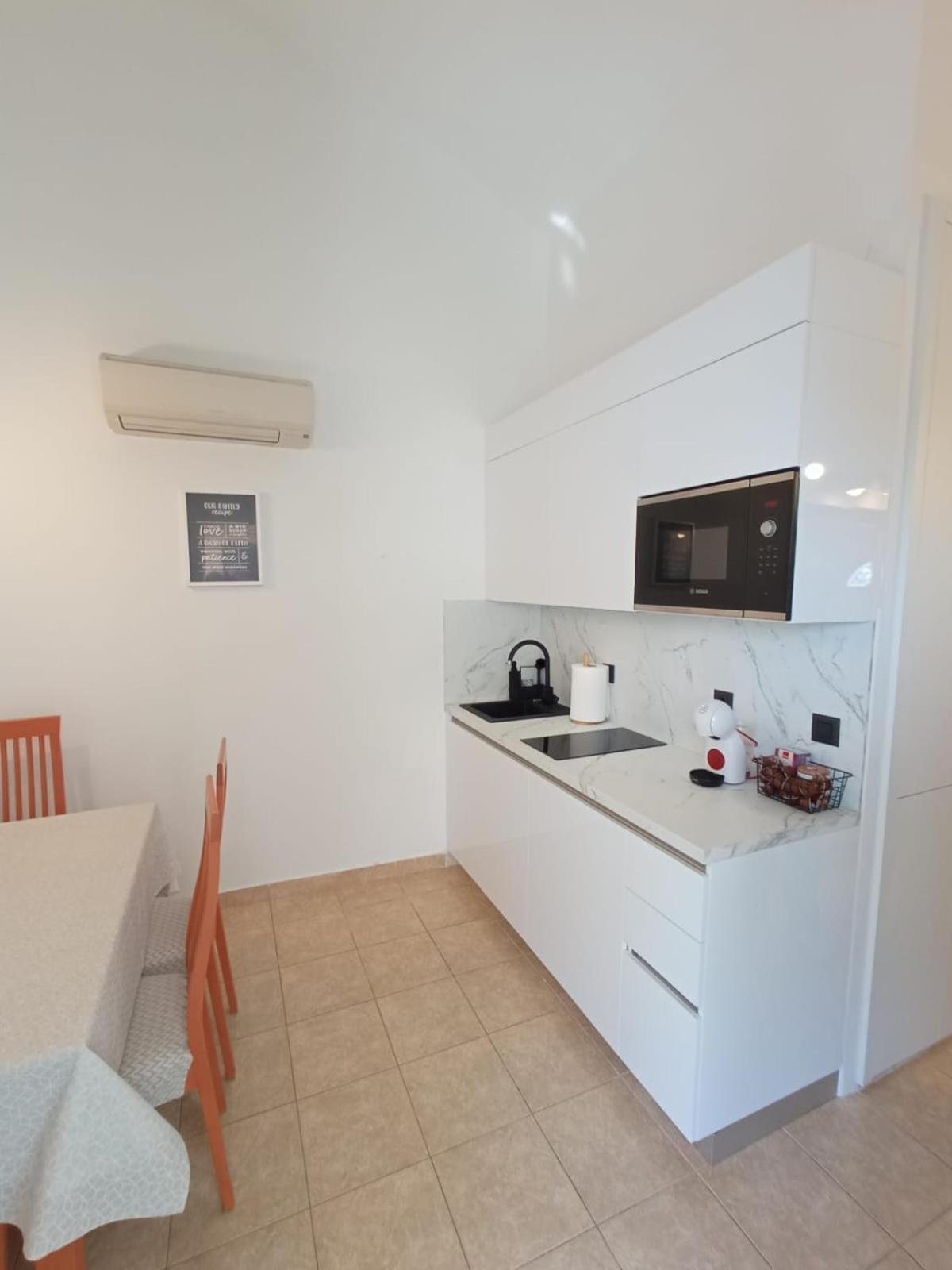 Sunny Beach Apartment Lavica Podstrana Kültér fotó