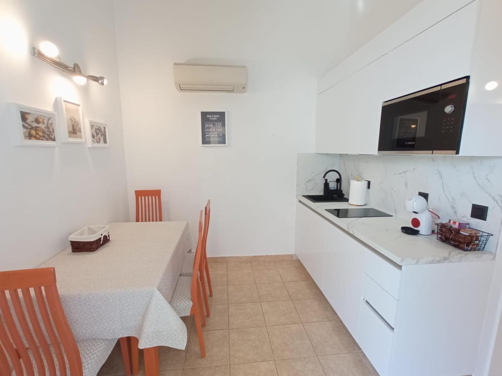 Sunny Beach Apartment Lavica Podstrana Kültér fotó